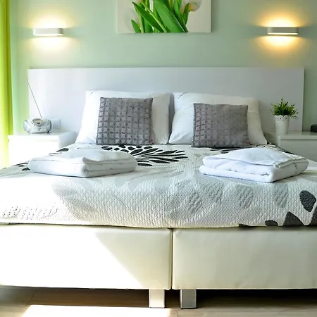 Feniks & Pegaz 아파트 *